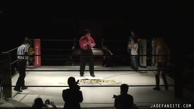 MiavsMatsumoto_Still058~0.jpg