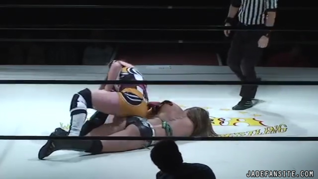 MiavsMatsumoto_Still1285~0.jpg