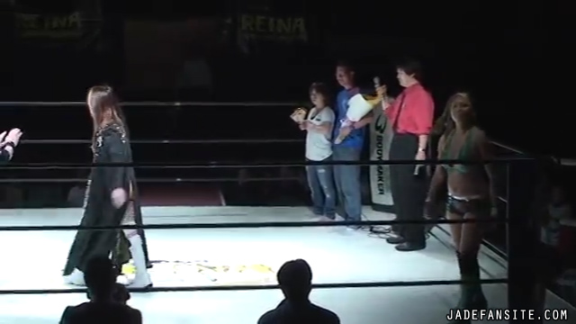 MiavsMatsumoto_Still137~0.jpg