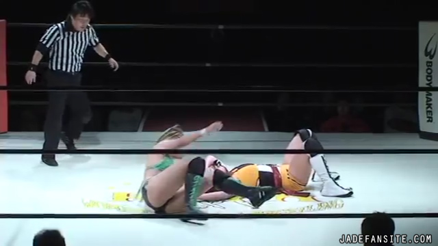 MiavsMatsumoto_Still1424~0.jpg