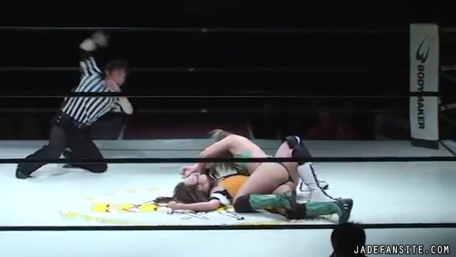 MiavsMatsumoto_Still1426~0.jpg