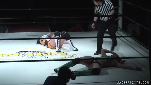 MiavsMatsumoto_Still1488~0.jpg