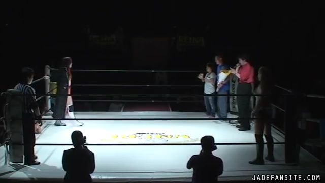 MiavsMatsumoto_Still155~0.jpg