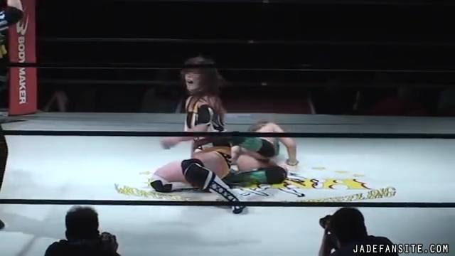MiavsMatsumoto_Still1634~0.jpg