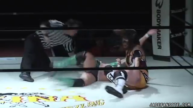 MiavsMatsumoto_Still1670~0.jpg