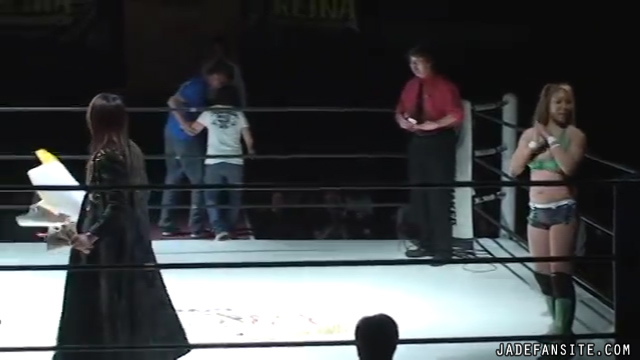 MiavsMatsumoto_Still168~0.jpg
