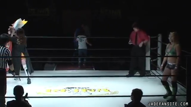 MiavsMatsumoto_Still173~0.jpg