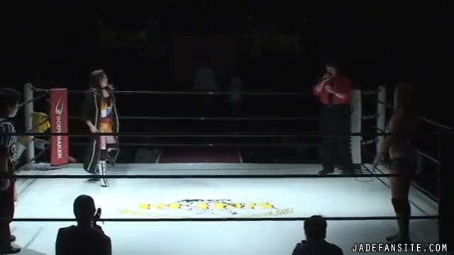 MiavsMatsumoto_Still180~0.jpg