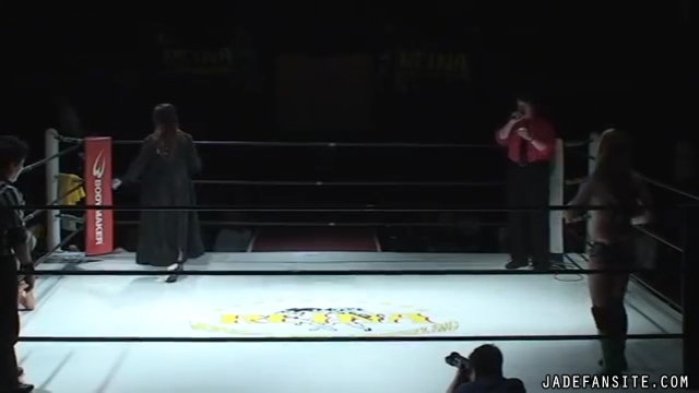 MiavsMatsumoto_Still190~0.jpg