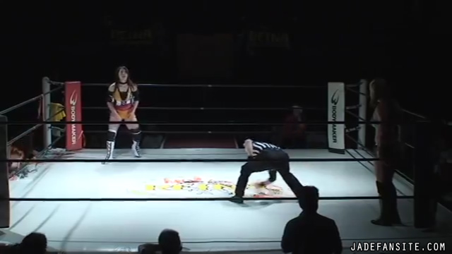 MiavsMatsumoto_Still253~0.jpg