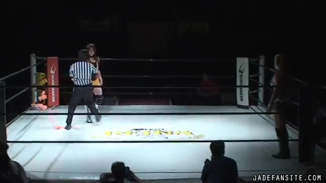 MiavsMatsumoto_Still258~0.jpg