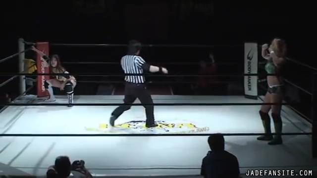 MiavsMatsumoto_Still285~0.jpg