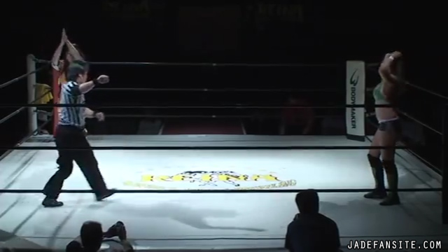 MiavsMatsumoto_Still287~0.jpg