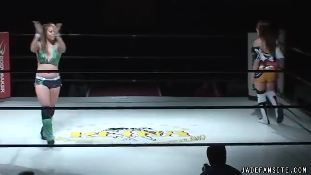 MiavsMatsumoto_Still297~0.jpg
