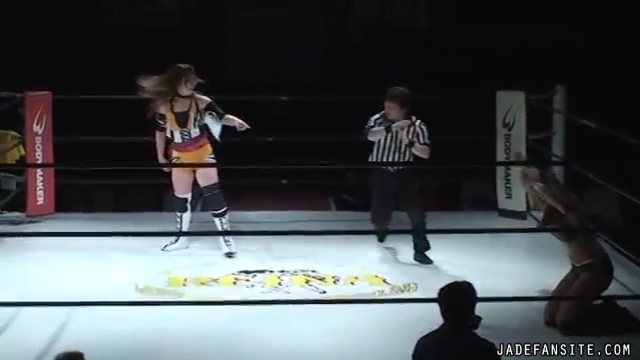 MiavsMatsumoto_Still419~0.jpg