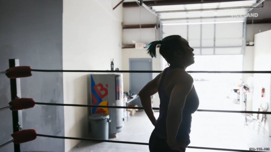 miathewrestlers_Still325.jpg