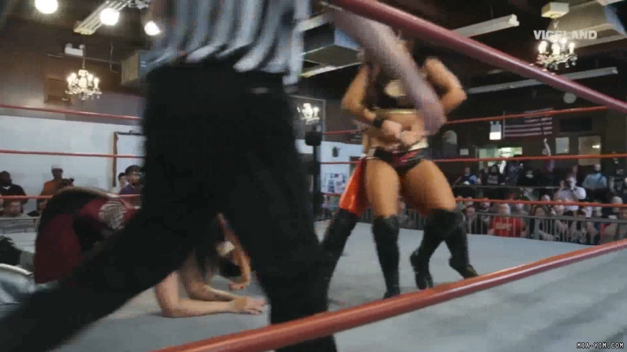 miathewrestlers_Still975.jpg