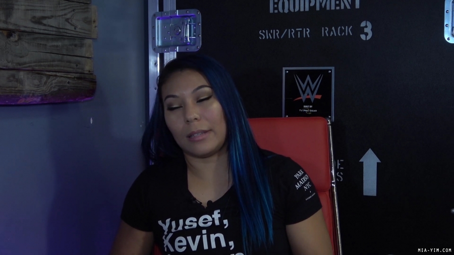 Click to view full size image
==============
miachasingglory_Still1909.jpg miachasingglory_Still1909.jpg