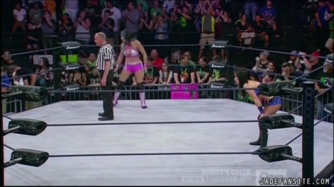 Jade20160405_Still158.jpg Jade20160405_Still158.jpg