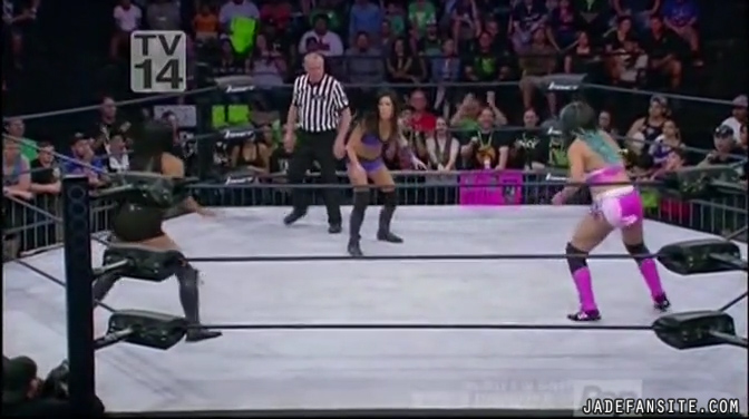 Jade20160405_Still168.jpg Jade20160405_Still168.jpg