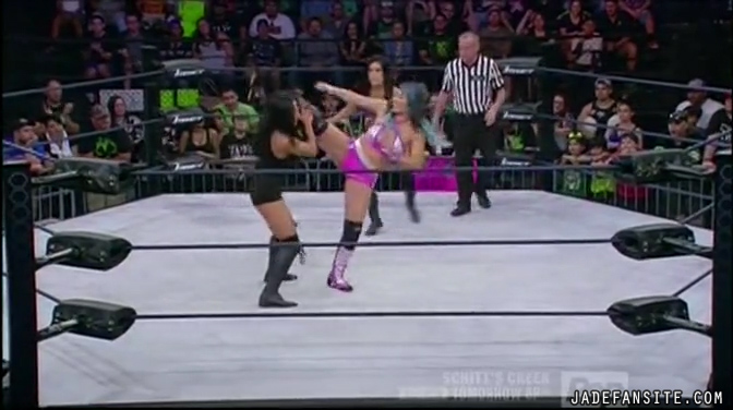 Jade20160405_Still175.jpg Jade20160405_Still175.jpg