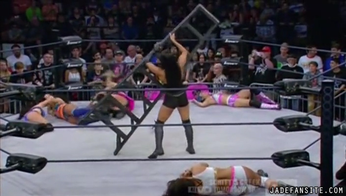 Jade20160419_Still230.jpg Jade20160419_Still230.jpg