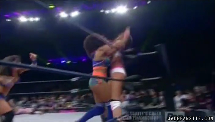 Jade20160419_Still270.jpg Jade20160419_Still270.jpg