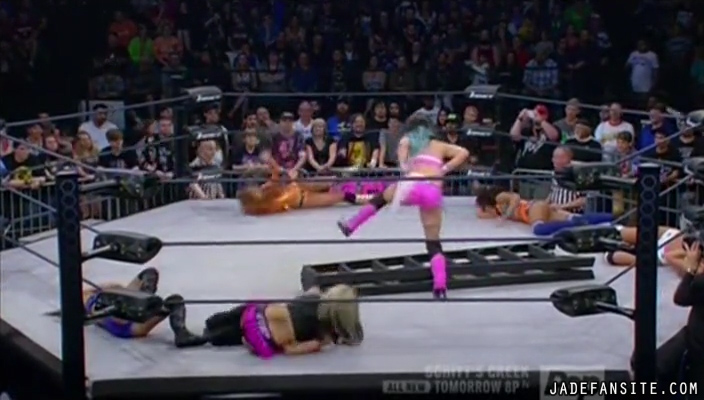 Jade20160419_Still319.jpg Jade20160419_Still319.jpg