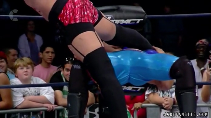 JadeONODecember2016_Still390.jpg