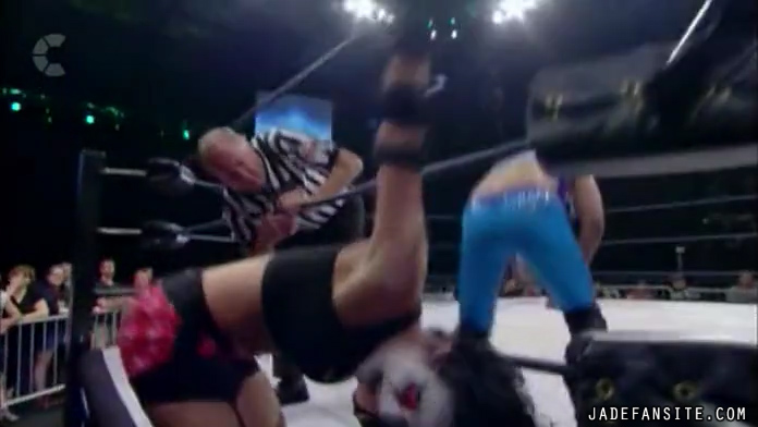 JadeONODecember2016_Still737.jpg
