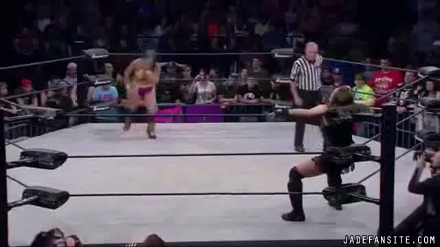 JadeONOWorldCup4_Still150.jpg