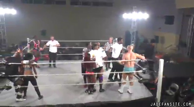 JadeYT20160820_Still1611.jpg JadeYT20160820_Still1611.jpg