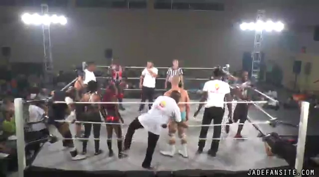 JadeYT20160820_Still1655.jpg JadeYT20160820_Still1655.jpg