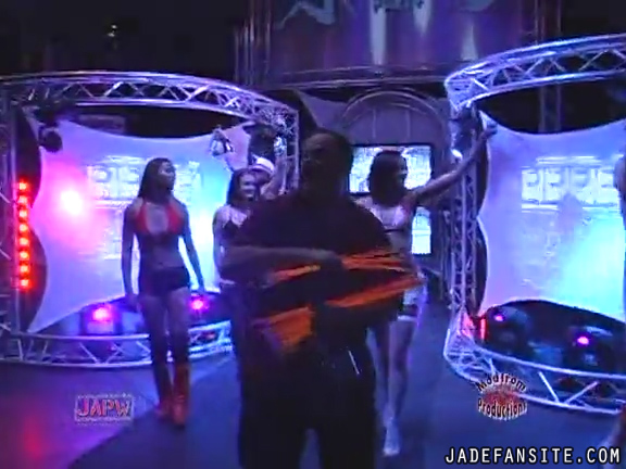 Mia-HardwayvsSocial-Fear_Still020.jpg