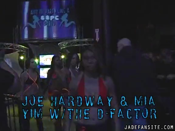 Mia-HardwayvsSocial-Fear_Still033.jpg