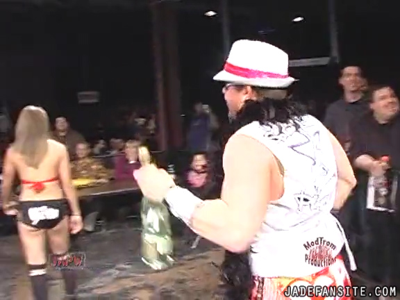 Mia-HardwayvsSocial-Fear_Still036.jpg
