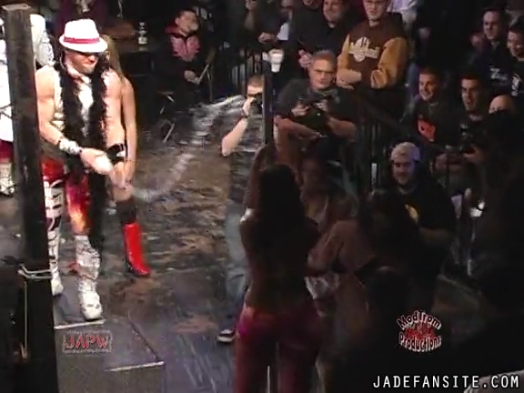 Mia-HardwayvsSocial-Fear_Still046.jpg