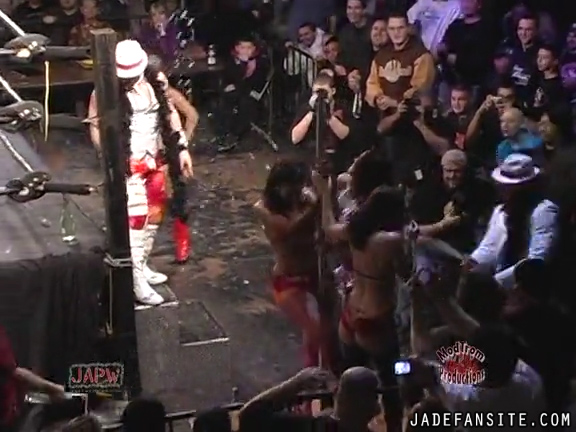 Mia-HardwayvsSocial-Fear_Still060.jpg