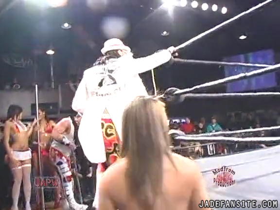Mia-HardwayvsSocial-Fear_Still077.jpg