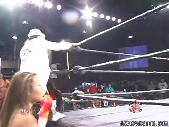 Mia-HardwayvsSocial-Fear_Still078.jpg