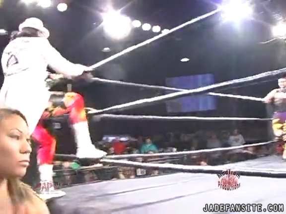 Mia-HardwayvsSocial-Fear_Still079.jpg