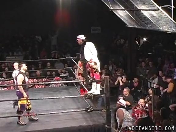Mia-HardwayvsSocial-Fear_Still084.jpg