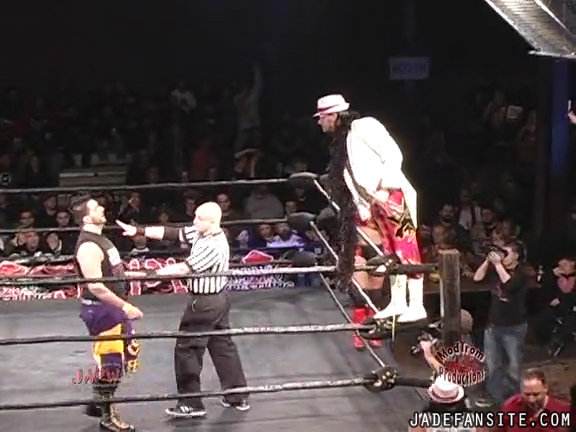 Mia-HardwayvsSocial-Fear_Still087.jpg