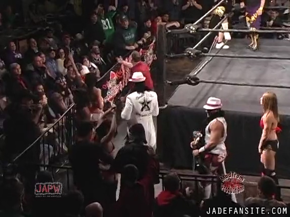 Mia-HardwayvsSocial-Fear_Still100.jpg