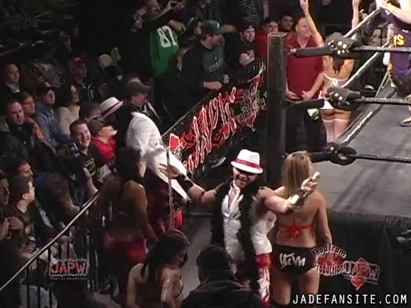 Mia-HardwayvsSocial-Fear_Still101.jpg