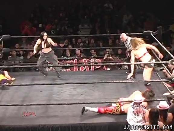 Mia-HardwayvsSocial-Fear_Still1011.jpg