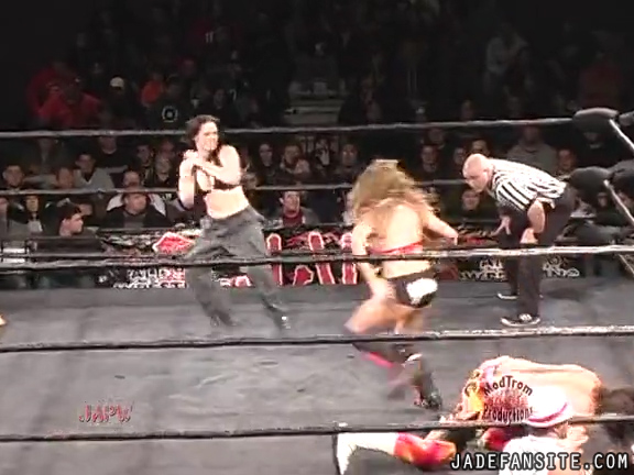 Mia-HardwayvsSocial-Fear_Still1012.jpg
