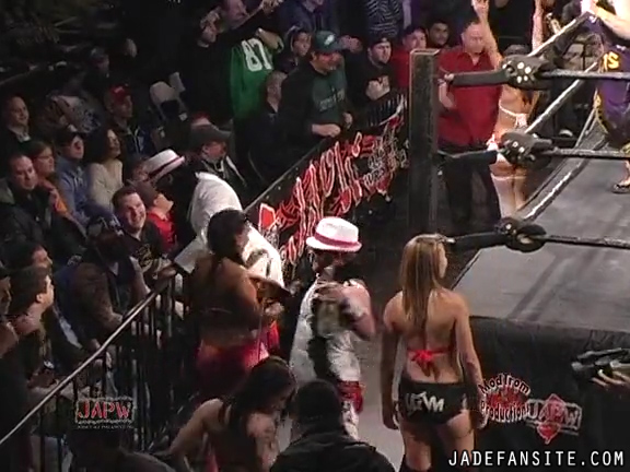 Mia-HardwayvsSocial-Fear_Still102.jpg