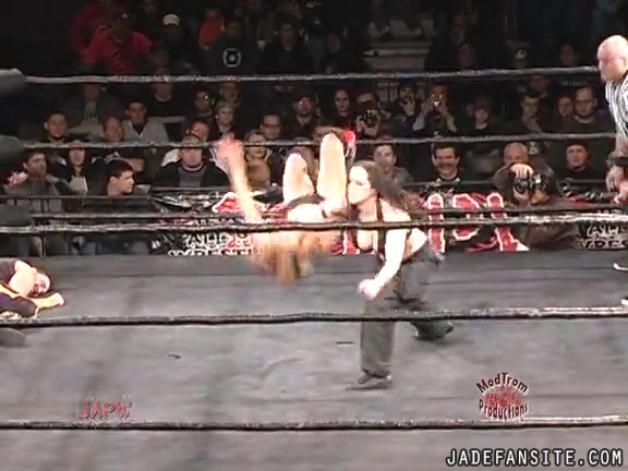 Mia-HardwayvsSocial-Fear_Still1023.jpg