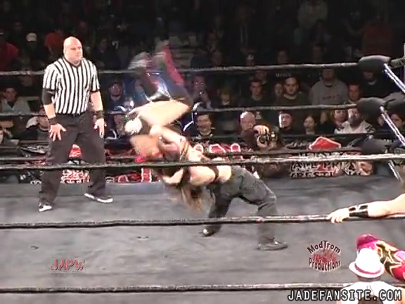 Mia-HardwayvsSocial-Fear_Still1034.jpg